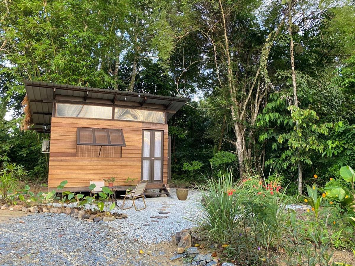 Kebun Lisdtari Farmstay Air Hangat Exteriér fotografie