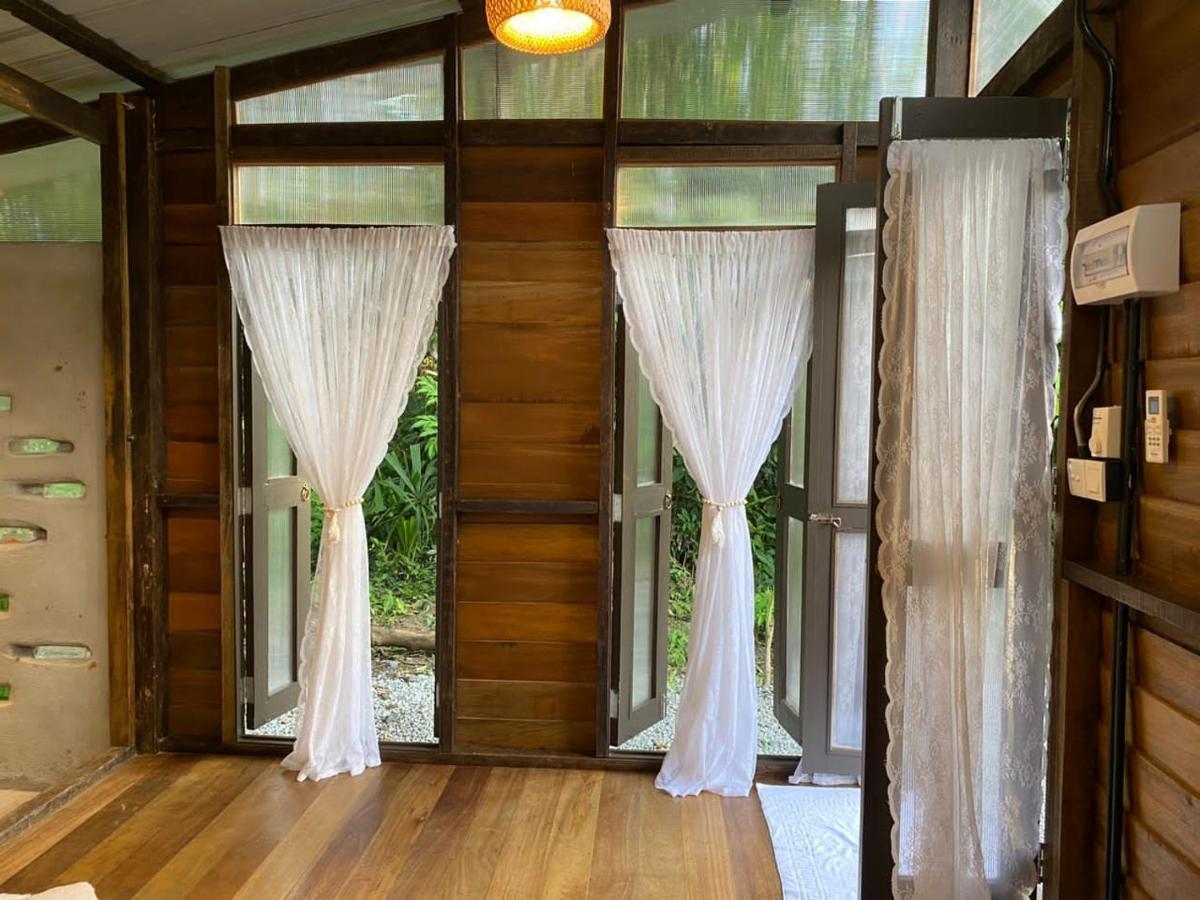 Kebun Lisdtari Farmstay Air Hangat Exteriér fotografie